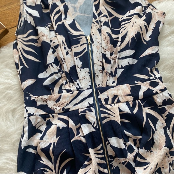 Zip-Front Botanical Print Midi Dress - Picture 2 of 6